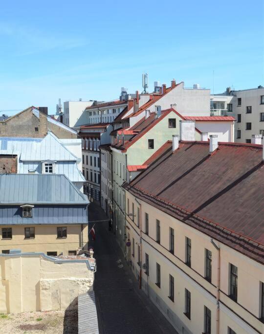 Luxury Apartment With A Balcony And View In Riga Old Town 外观 照片