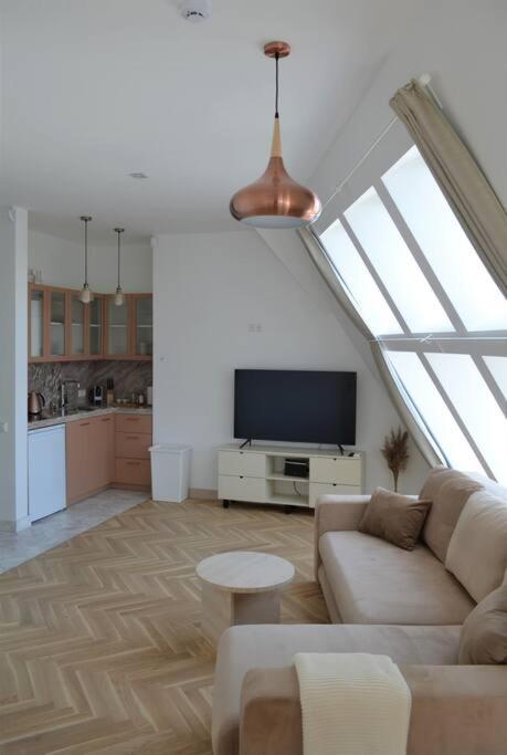 Luxury Apartment With A Balcony And View In Riga Old Town 外观 照片