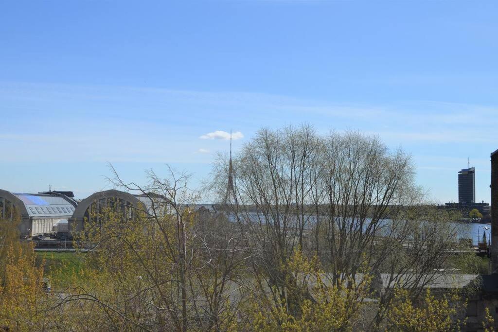 Luxury Apartment With A Balcony And View In Riga Old Town 外观 照片