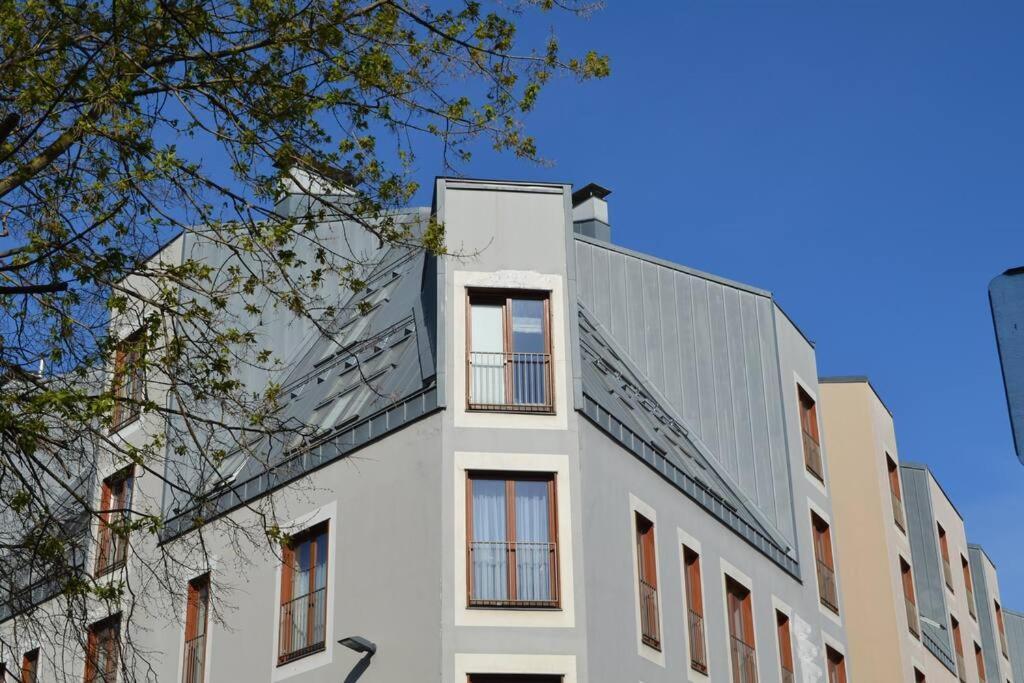 Luxury Apartment With A Balcony And View In Riga Old Town 外观 照片